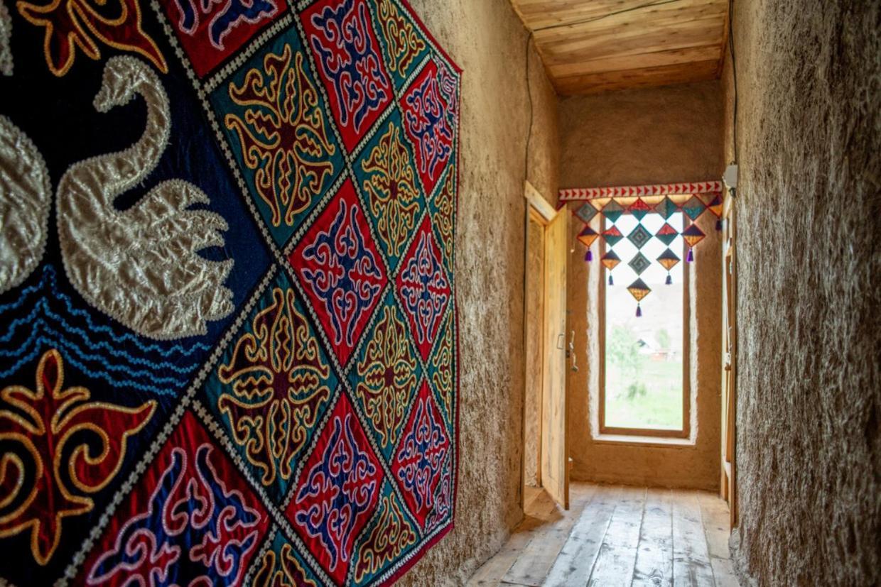 Bagysh Kyzart Hotel & Horse Tours מראה חיצוני תמונה